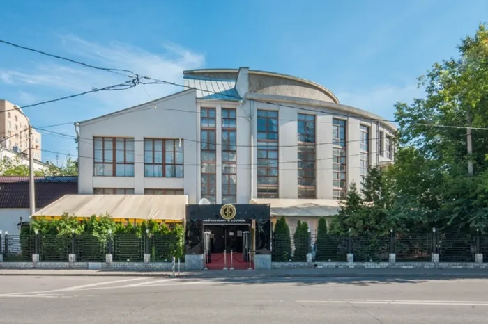 4. Клуб «Каучук» в Хамовниках